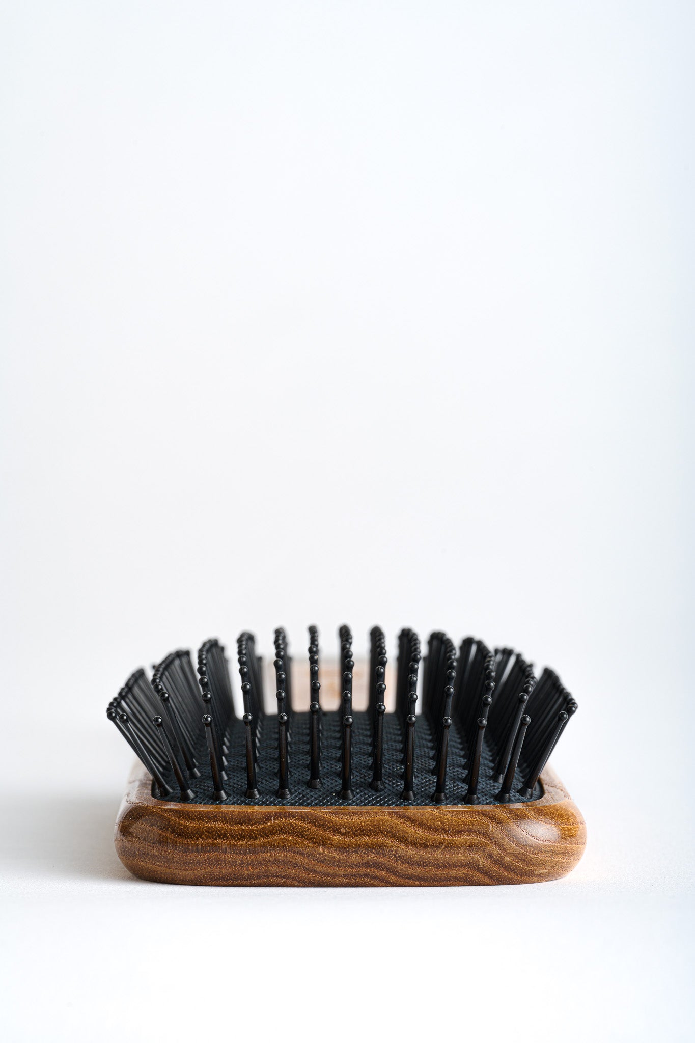 Marvin Lin X Mariella Martinato - Pneumatic Hair Brush